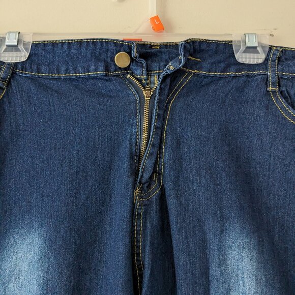 No Brand Blue Jeans - Picture 2 of 3